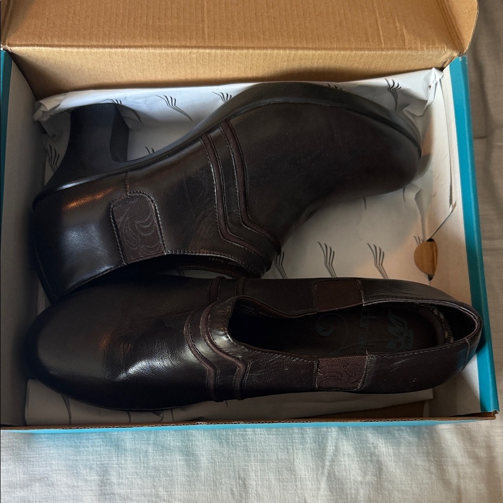 Dansko Women's Black Leather Wedges